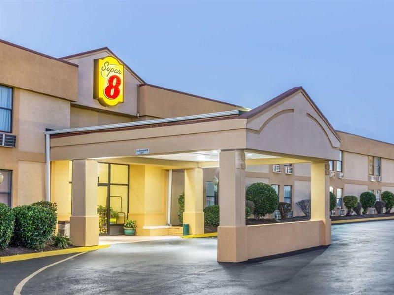 Super 8 By Wyndham Knoxville Downtown Area Екстер'єр фото